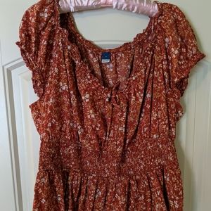Rust colored scoop necked, cotton blouse